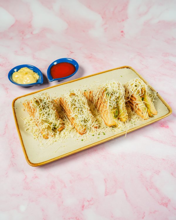 ALOO MUTTER CHEESE GRILL
